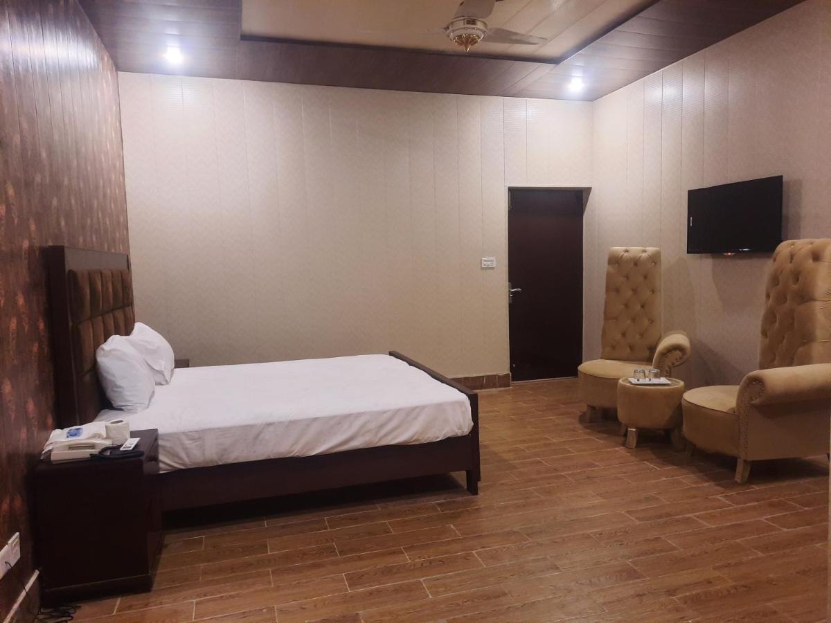 Royal Fort Executive Hotel Gulberg Lahore Exteriör bild