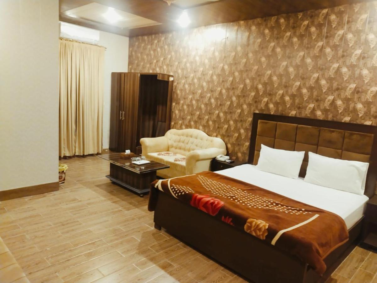 Royal Fort Executive Hotel Gulberg Lahore Exteriör bild