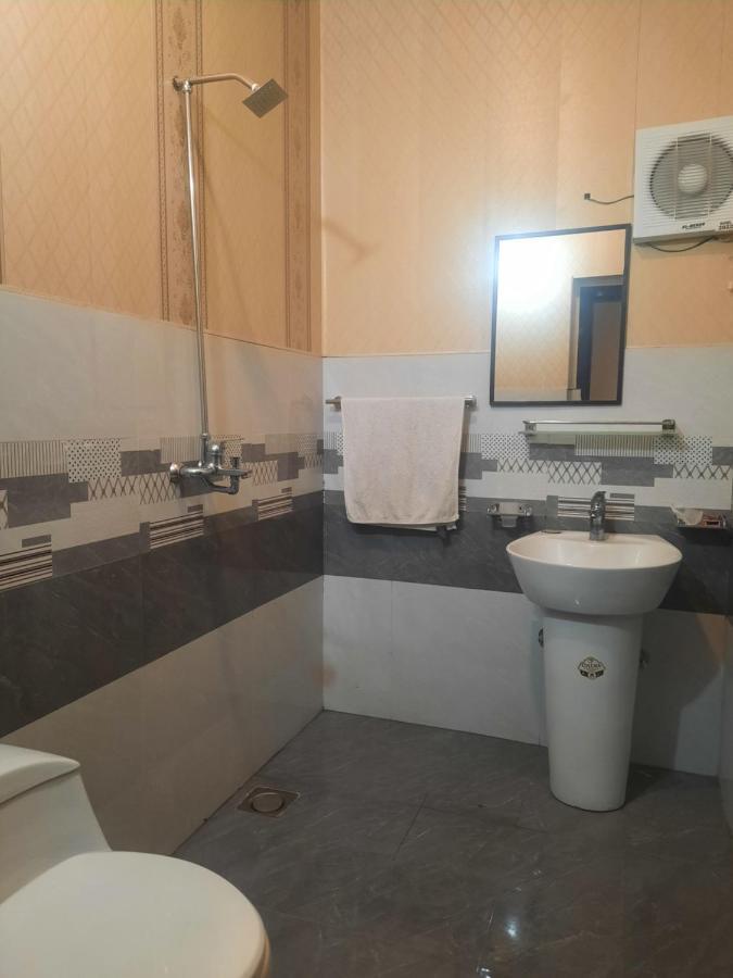 Royal Fort Executive Hotel Gulberg Lahore Rum bild