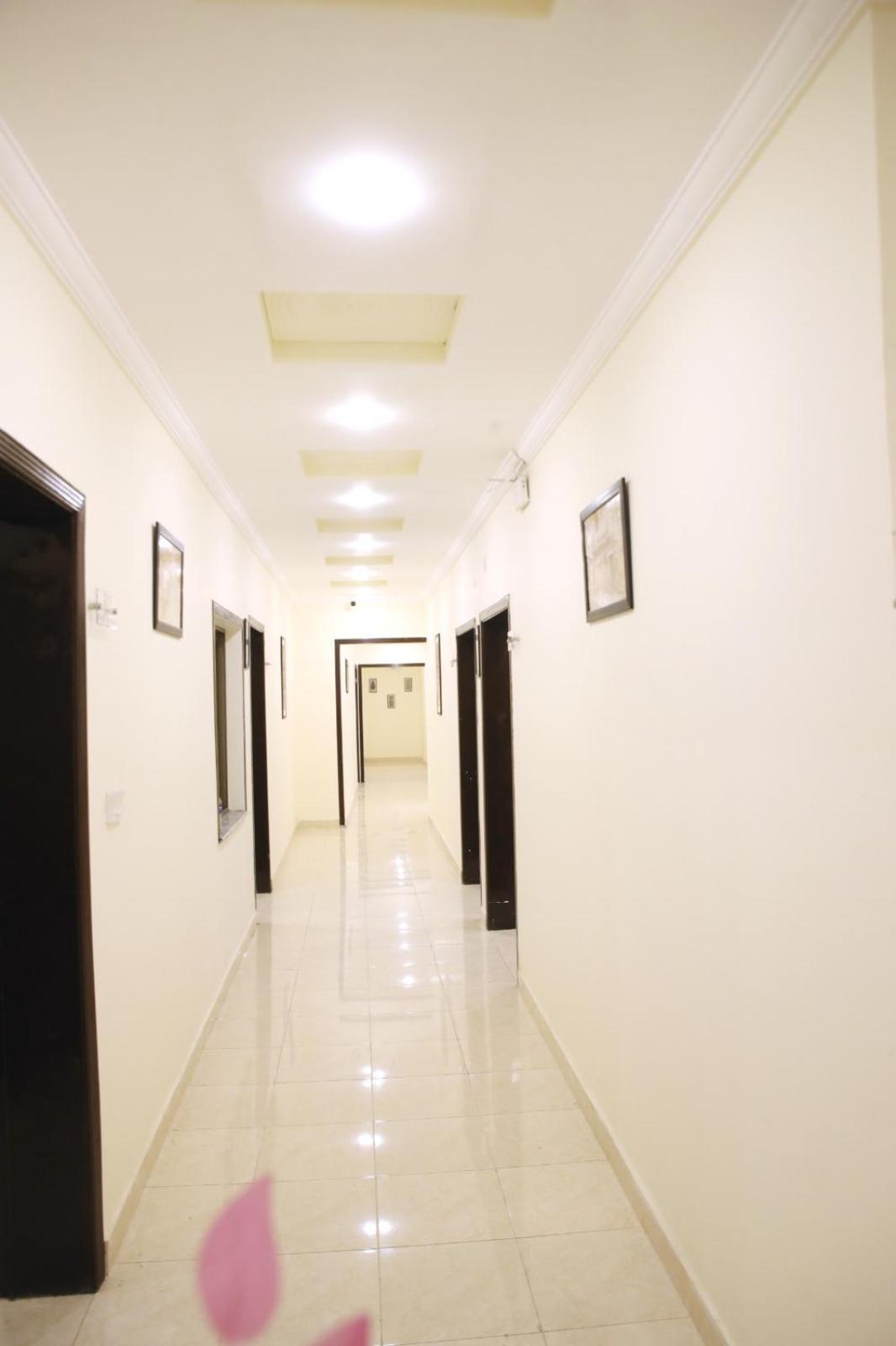 Royal Fort Executive Hotel Gulberg Lahore Exteriör bild